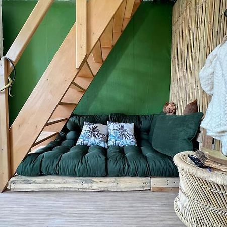 Nuit Dans La Jungle - Love Room Souppes-sur-Loing Exterior photo